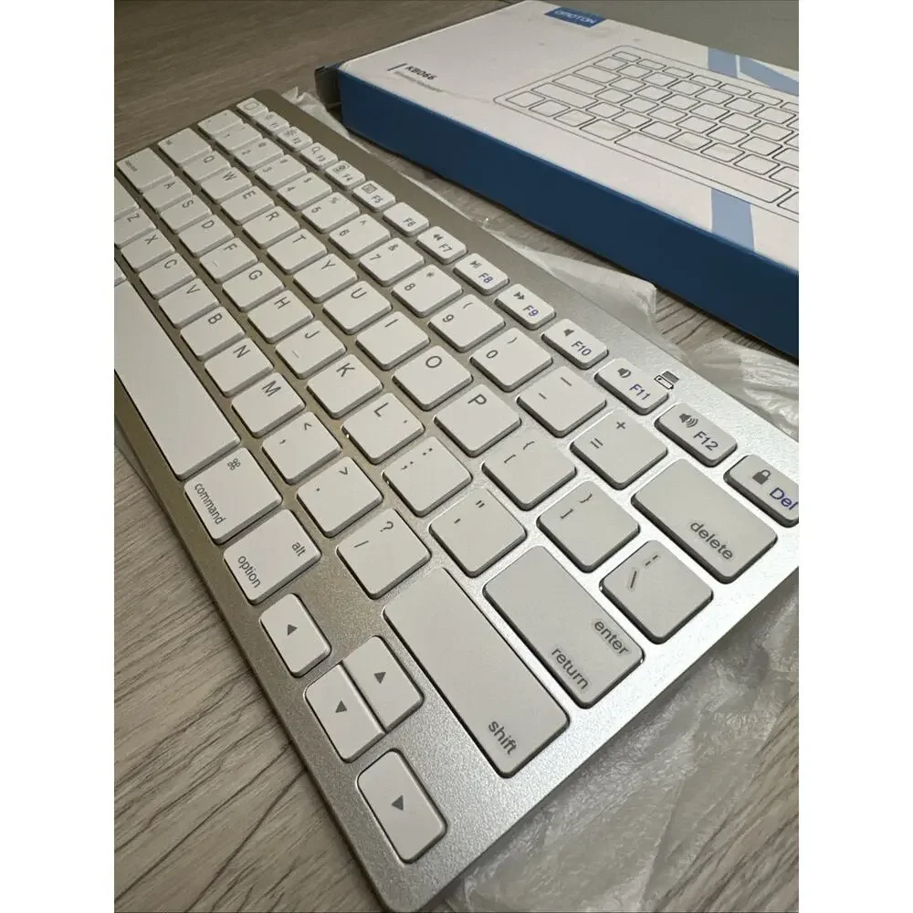 Omoton KB066 Bluetooth Wireless Keyboard for Android and iOS White—New